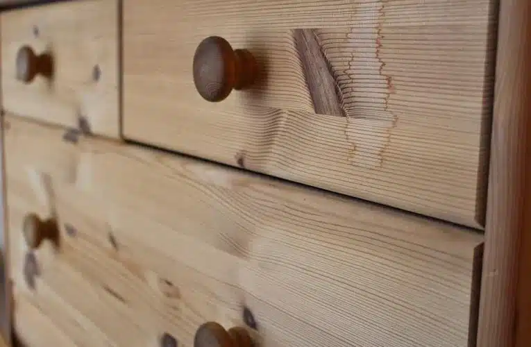 Komody nowoczesne – drewniane meble zawsze eleganckie