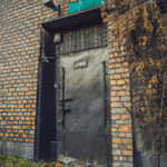 Rozwiązanie Twoich problemów z awaryjnym otwieraniem drzwi w Katowicach