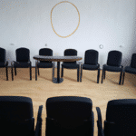 Jak wybrać idealne krzesła konferencyjne dla Twojej firmy?