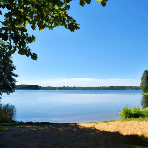 Raj dla miłośników natury i wodnych atrakcji - Jezioro Dzierżno Duże