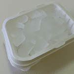 Czy pojemnik styropianowy na lód jest bezpieczny dla żywności?